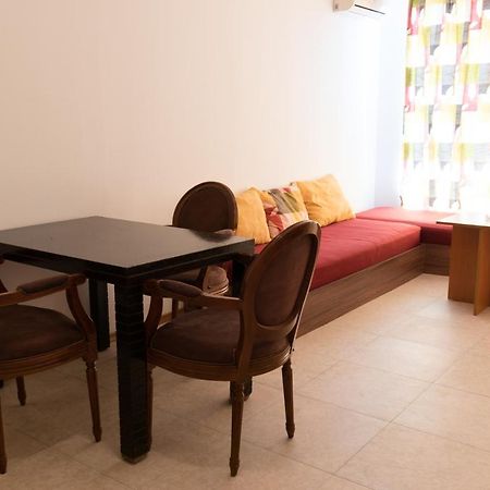 Vm Apartments Robinson Beach Pomorie Eksteriør billede